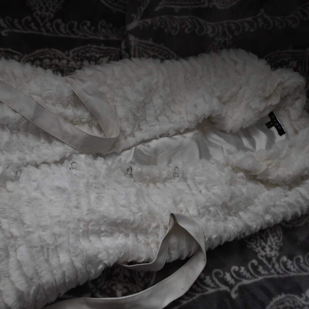 Faux Fur Tie Waist Vest